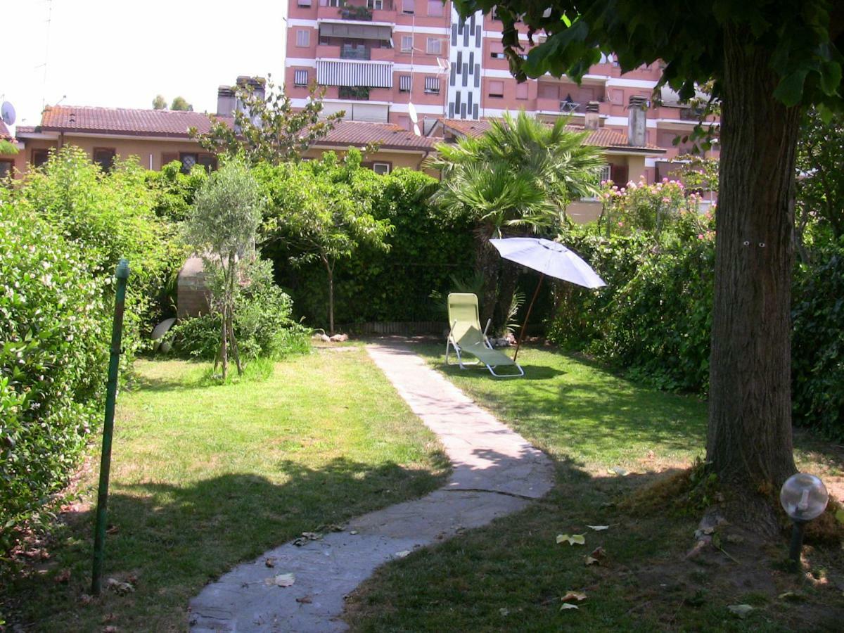 Villa On The Edge Of Town Ρώμη Εξωτερικό φωτογραφία